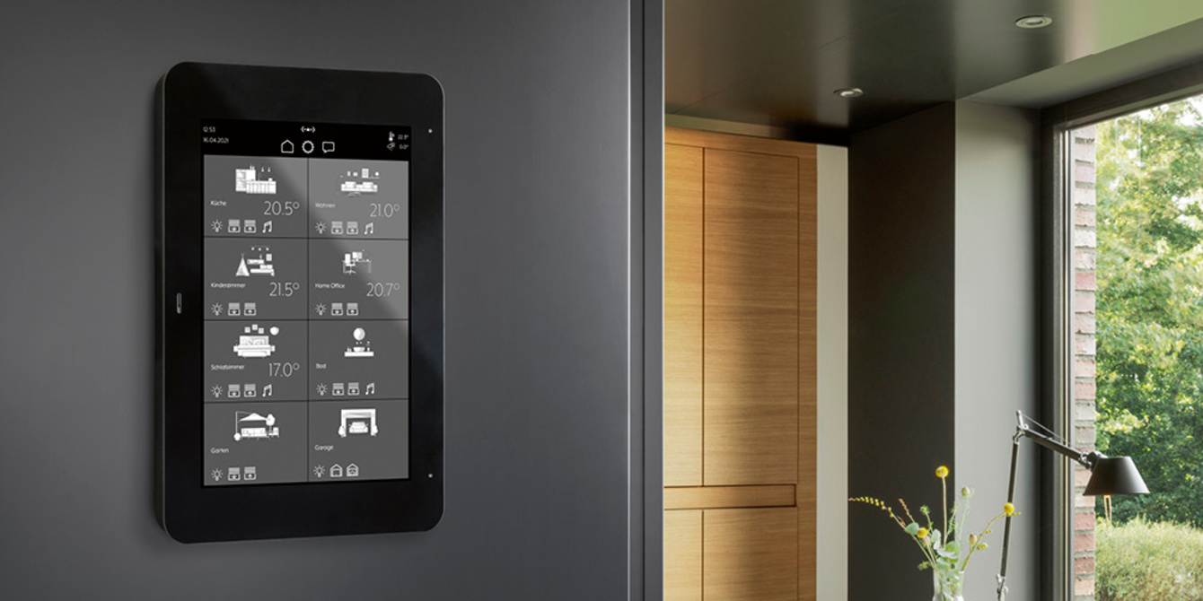 JUNG Smart Panel 8 bei Elektro-Service Graubner in Bad Lauchstädt/Schafstädt